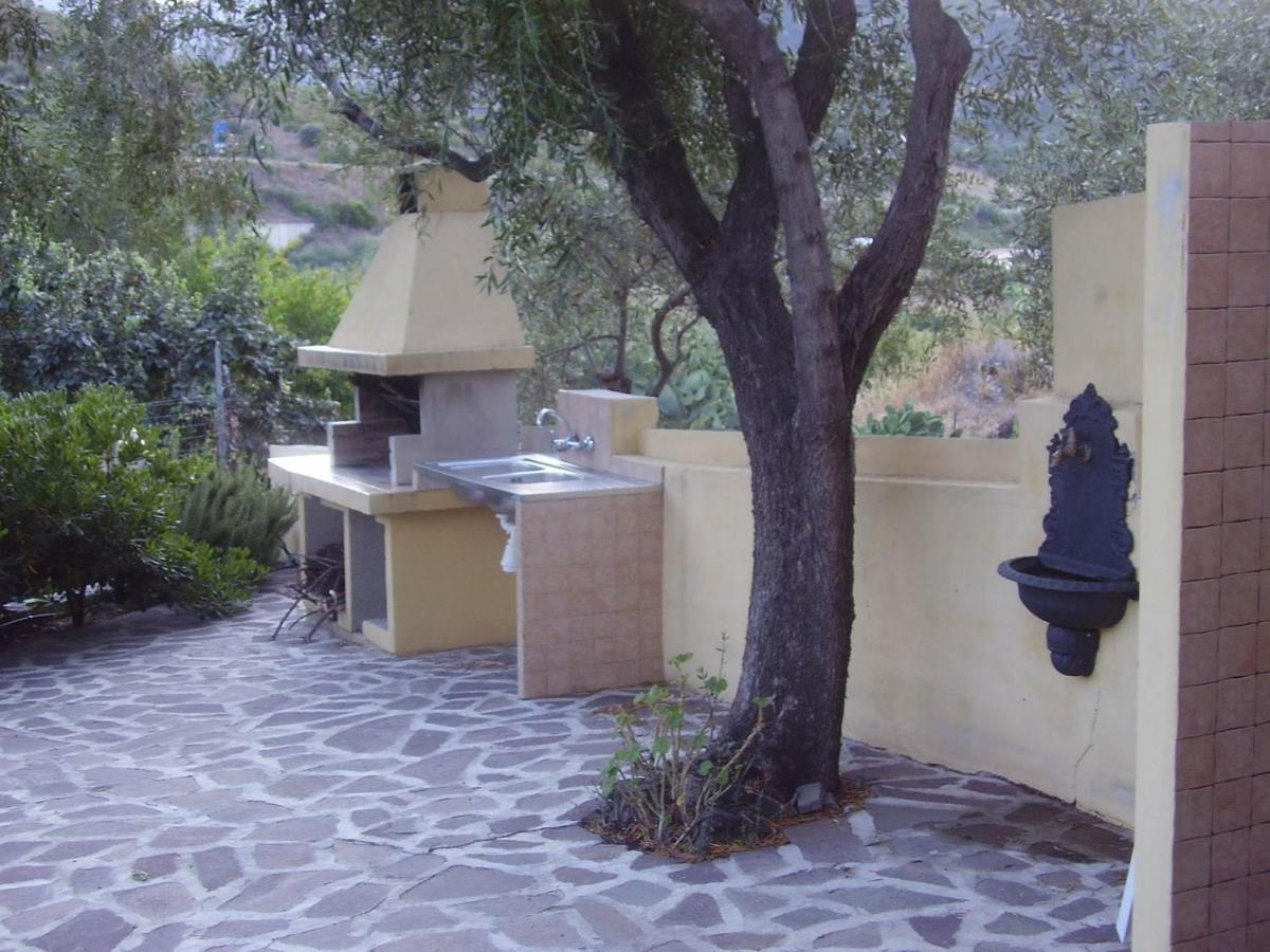 Villa Dettori San Teodoro  Bagian luar foto